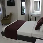 Wb Weekend Apart Otel