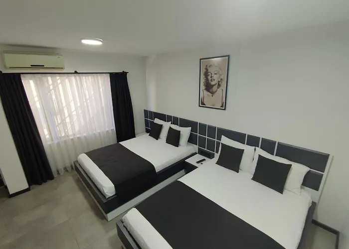 Wb Weekend Hotel de apartamente 4*