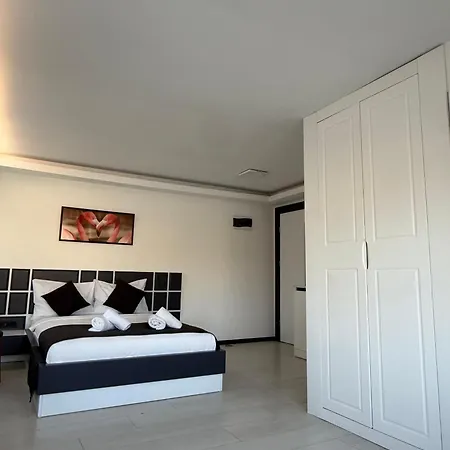 Aparthotel Wb Weekend