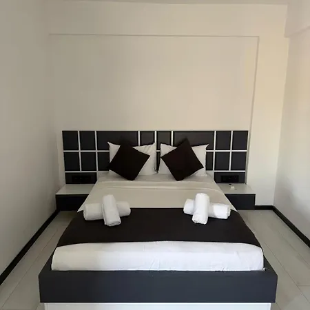 Aparthotel Wb Weekend 3*