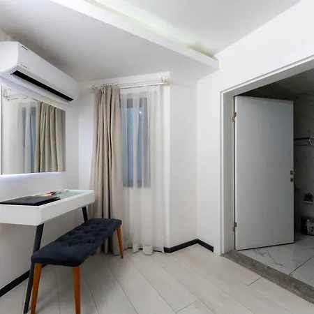 Wb Weekend Apart-hotel