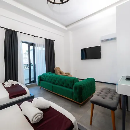 Wb Weekend Apart-hotel