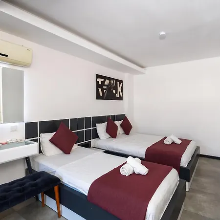 Wb Weekend Apart-hotel 4*