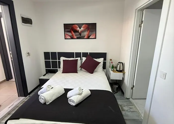 Wb Weekend Apartahotel