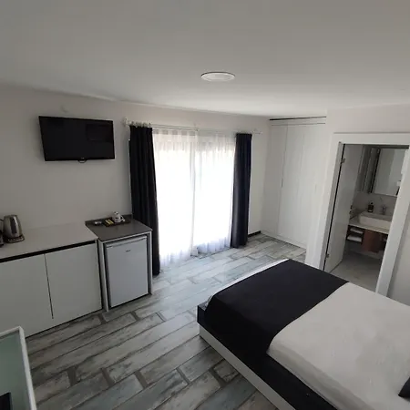 Wb Weekend בודרום